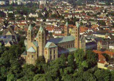 Dom zu Speyer aus der Luft